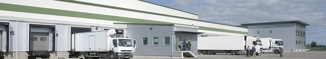 integration of chiller rooms and freezer rooms in a cold storage building