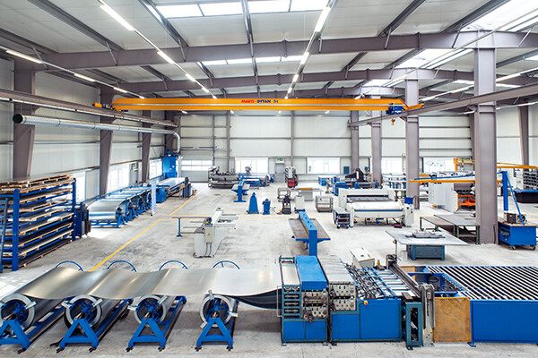 Shop floor of a manufacturing facility. Industrial building for manufacturing